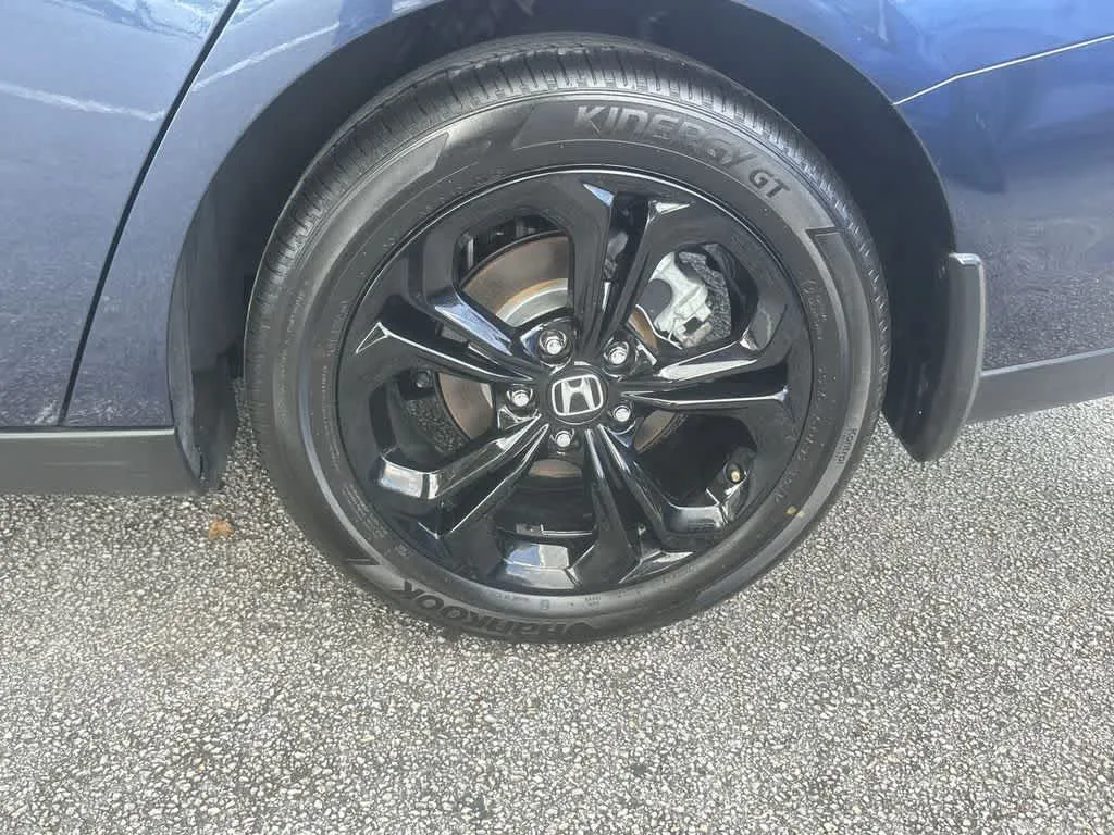 2025 Honda Accord SE photo 10