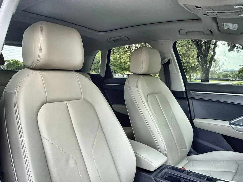 2025 Audi Q3 S line Premium Plus photo 27