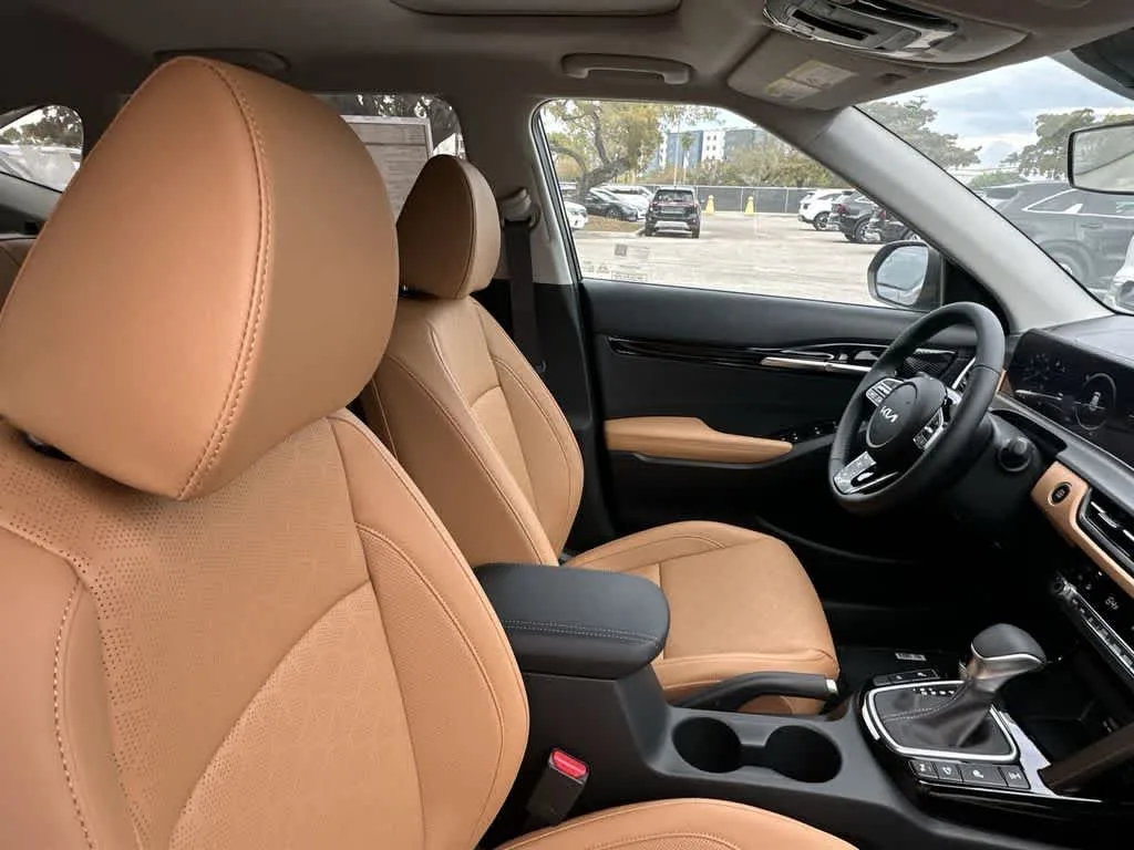 2026 Kia Seltos EX photo 27