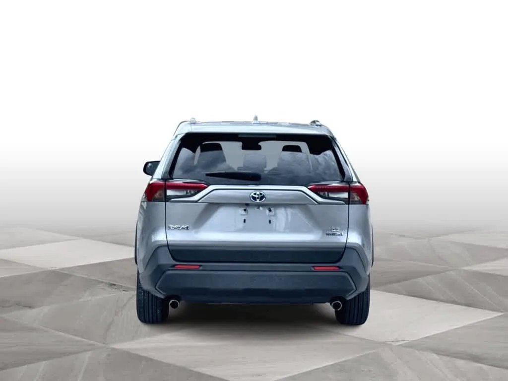 2024 Toyota RAV4 Hybrid LE photo 7
