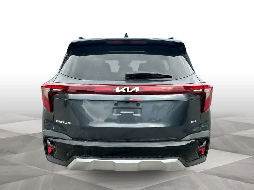 2026 Kia Seltos EX photo 7