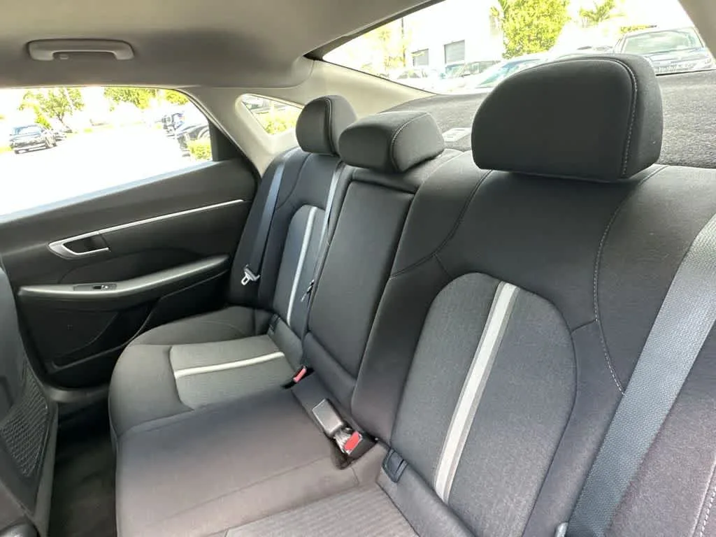 2025 Hyundai Sonata Hybrid SEL photo 15