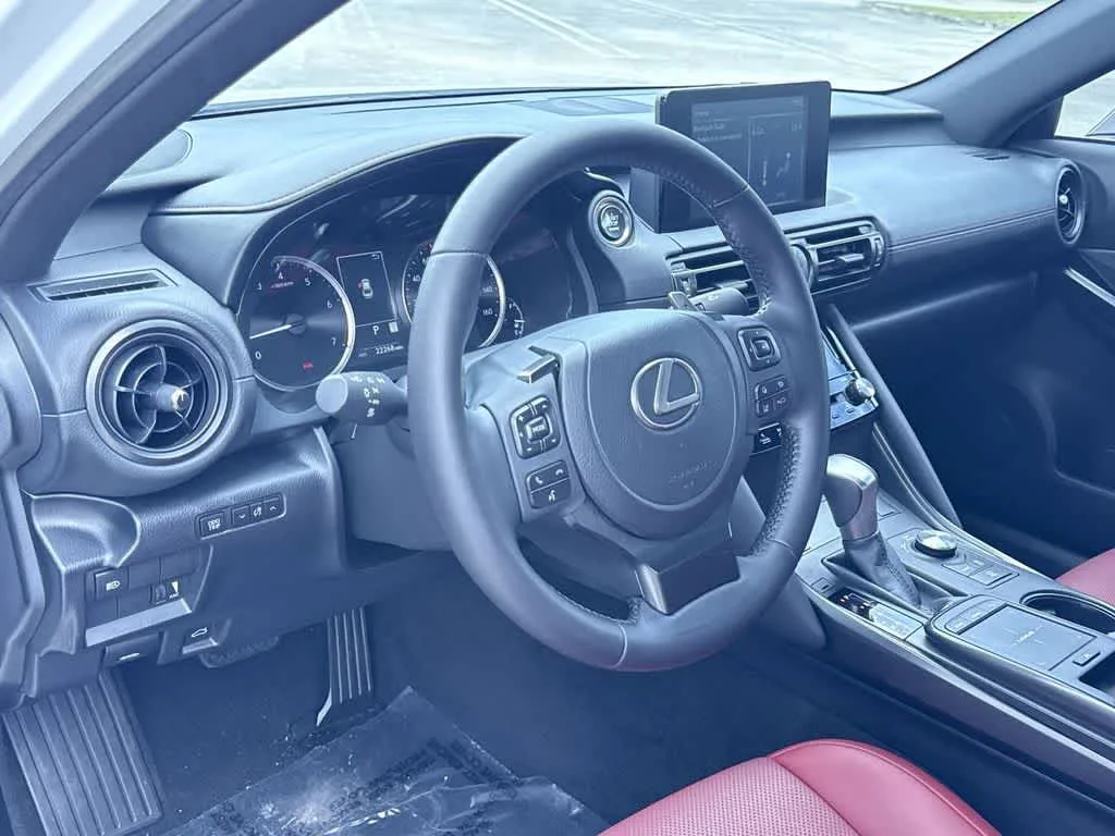 2024 Lexus IS 350 F SPORT Design photo 13