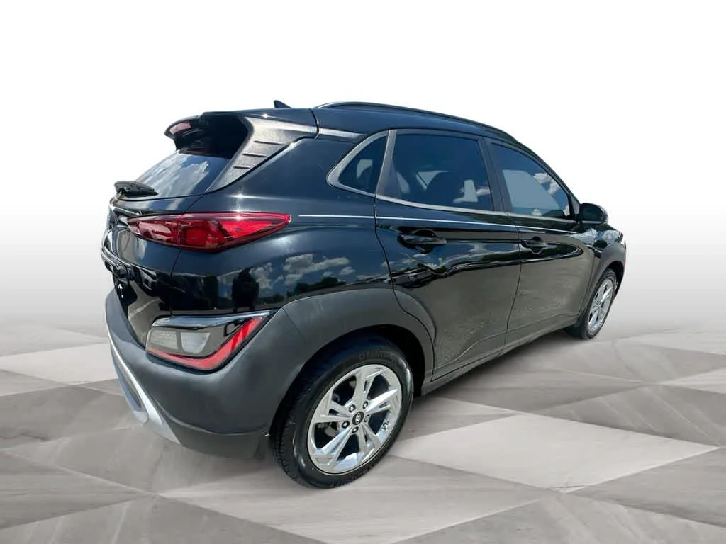 2023 Hyundai Kona SEL photo 8