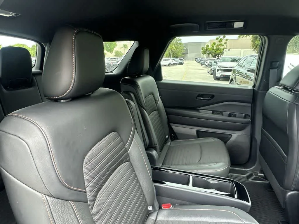 2023 Nissan Pathfinder Rock Creek photo 15