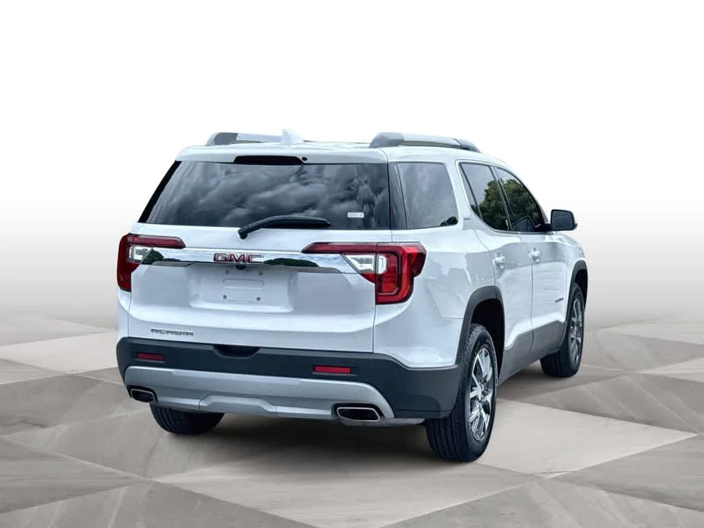 2023 GMC Acadia SLT photo 8