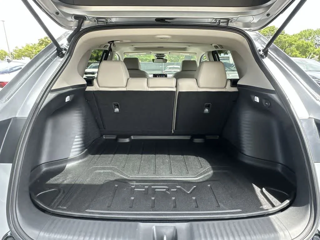 2025 Honda HR-V EX-L photo 12