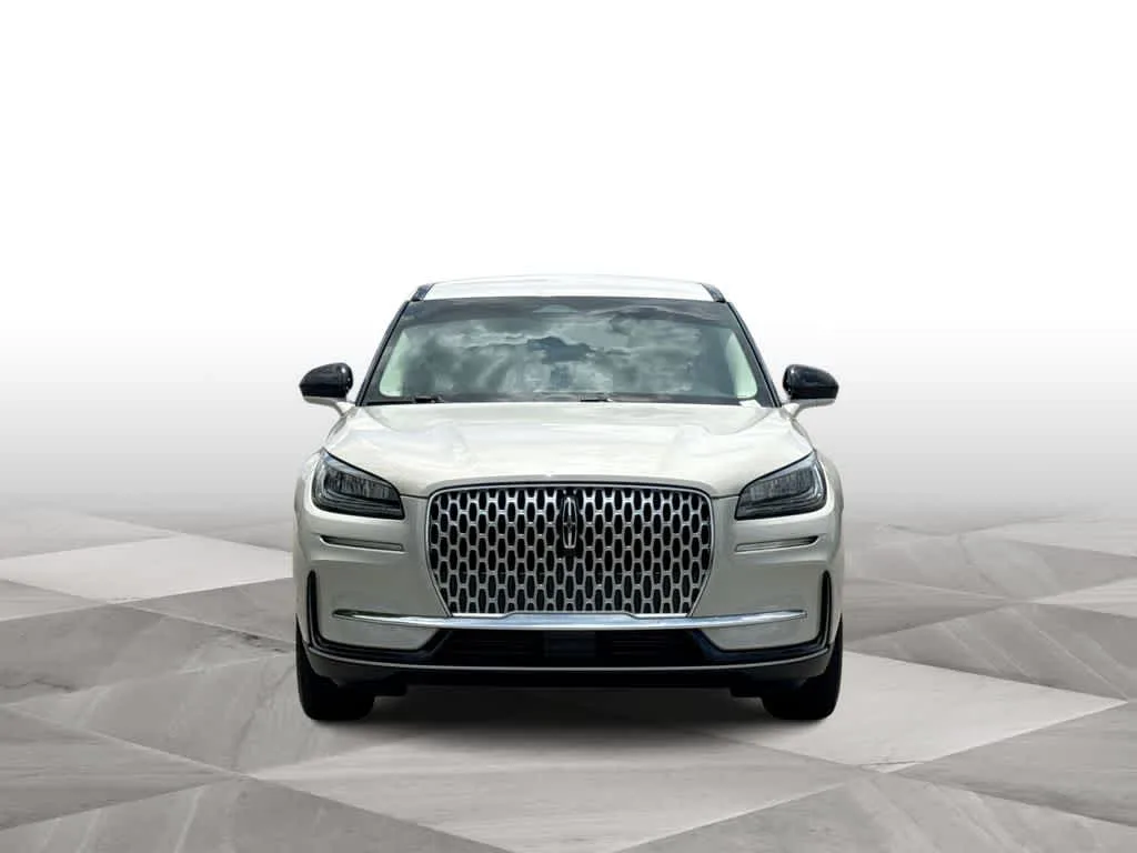 2023 Lincoln Corsair Standard photo 3