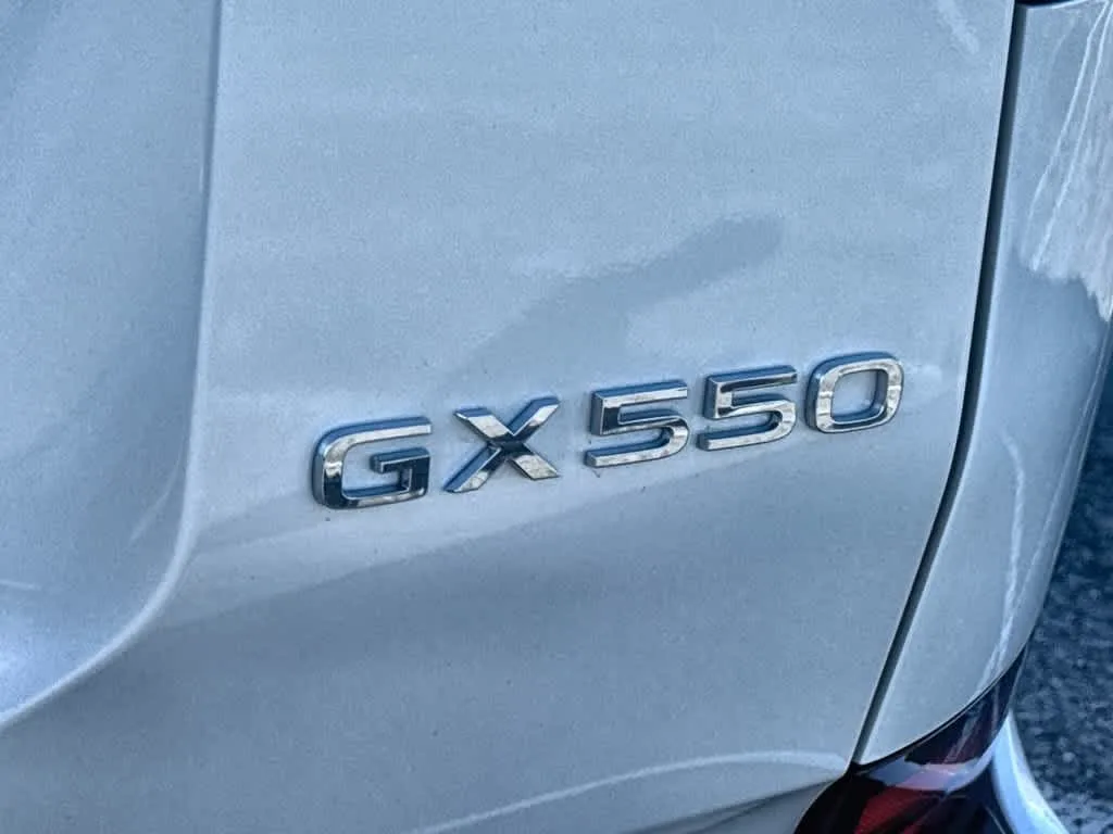 2025 Lexus GX 550 Luxury+ photo 10