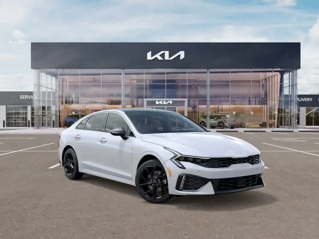 2026 Kia K5 GT-Line photo 4