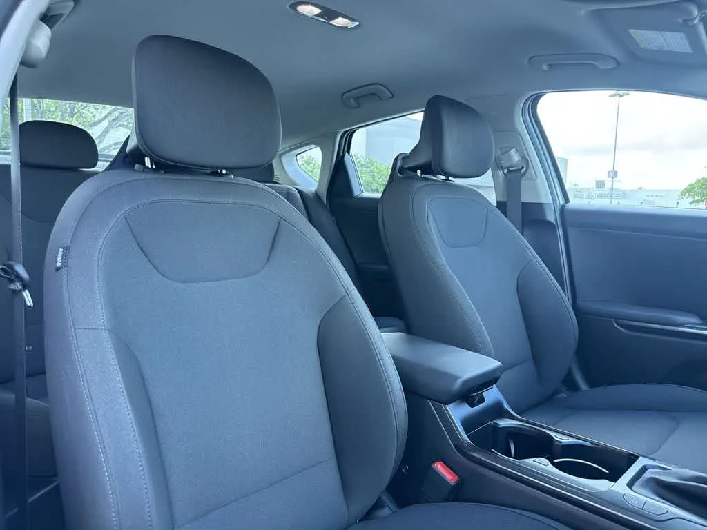 2026 Kia K4 LXS photo 27