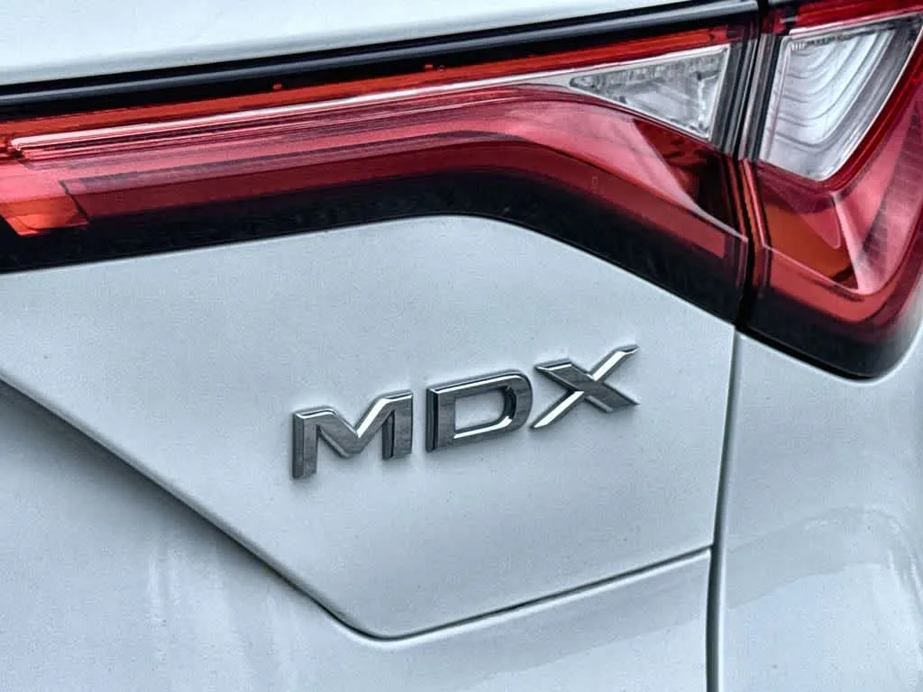 2023 Acura MDX Base photo 10