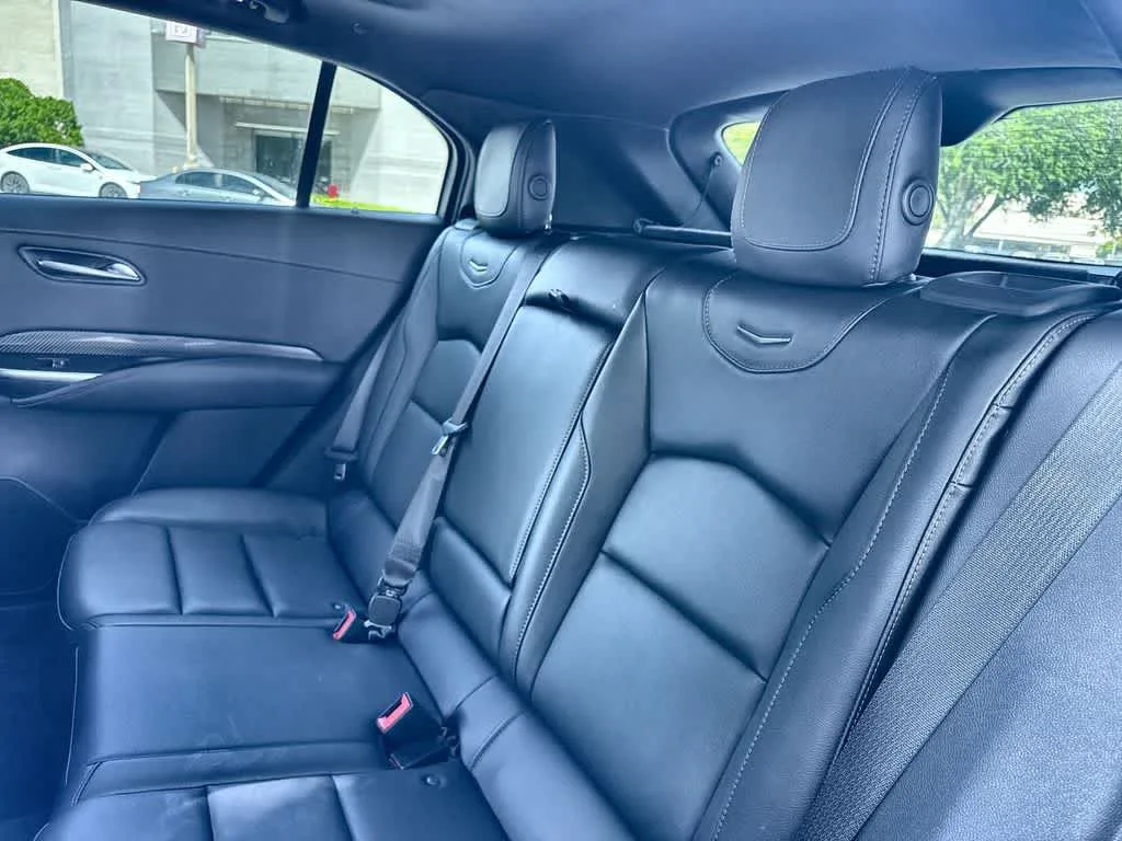 2022 Cadillac XT4 FWD Sport photo 22