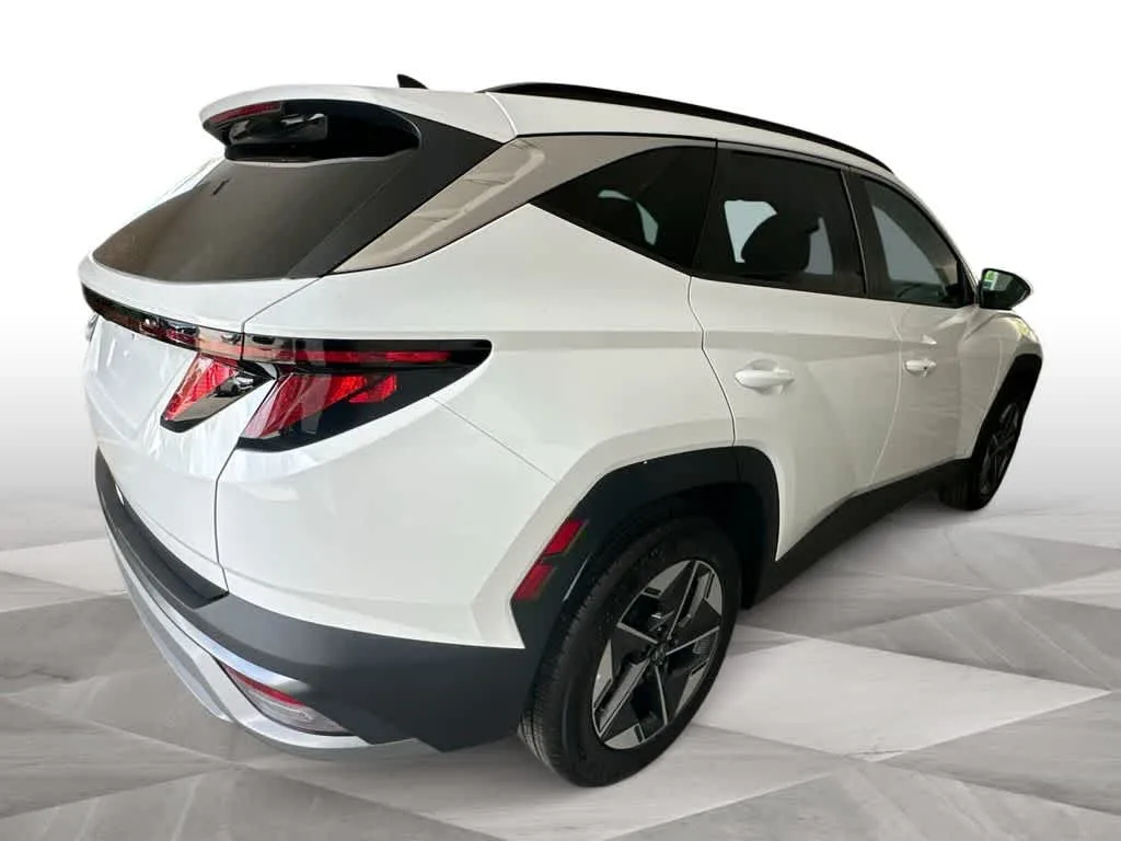 2026 Hyundai Tucson SEL photo 8