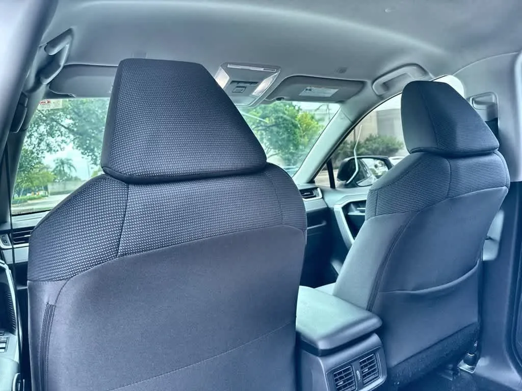 2024 Toyota RAV4 Hybrid LE photo 23