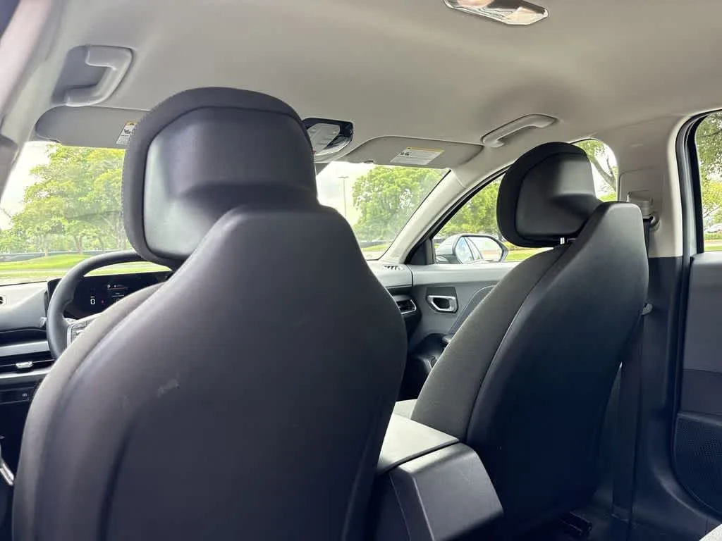 2025 Kia K4 LXS photo 23