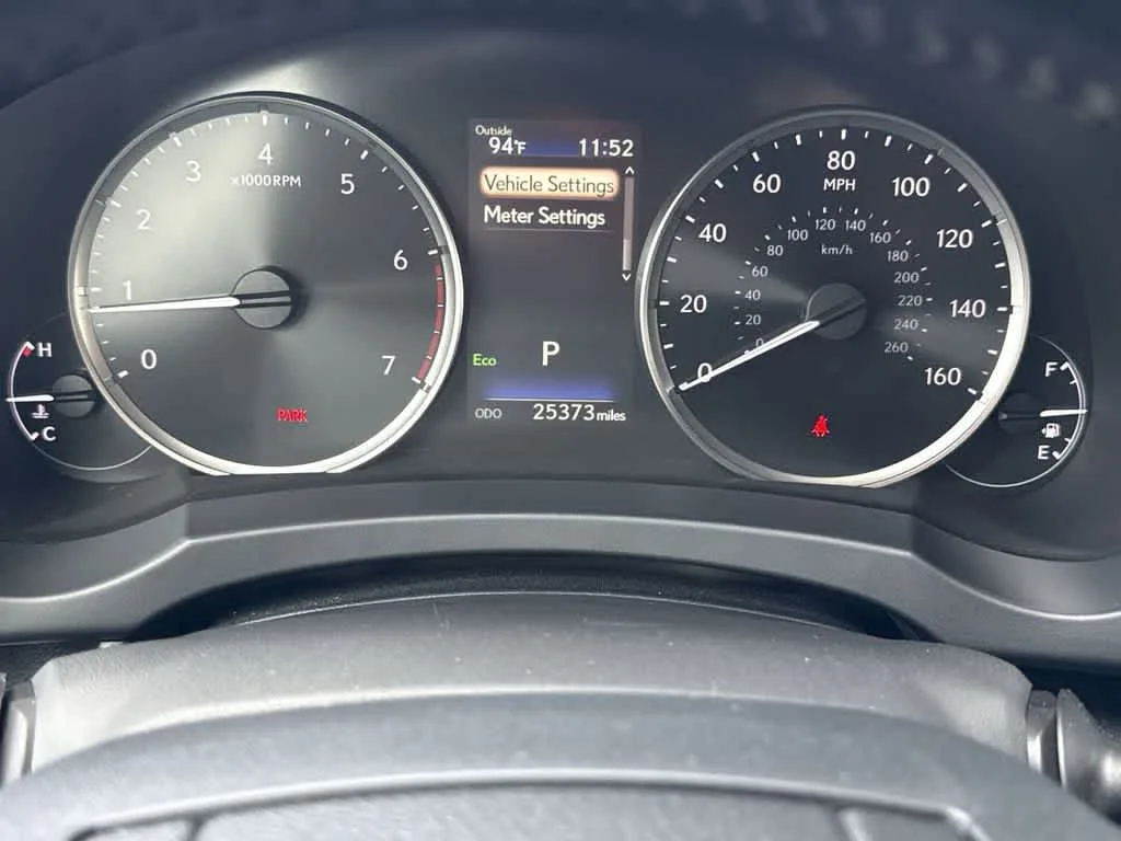 2023 Lexus IS 300 photo 16