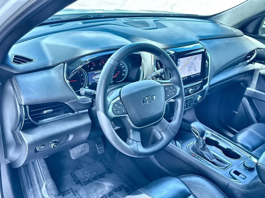 2023 Chevrolet Traverse RS photo 13