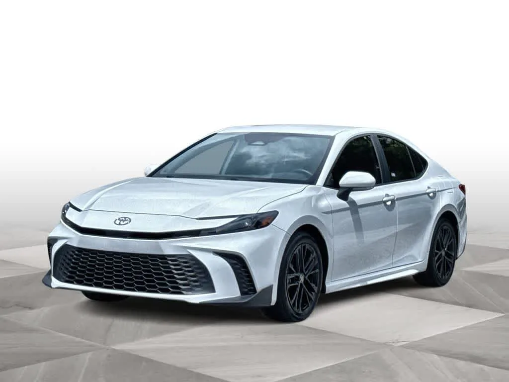 2025 Toyota Camry SE photo 4
