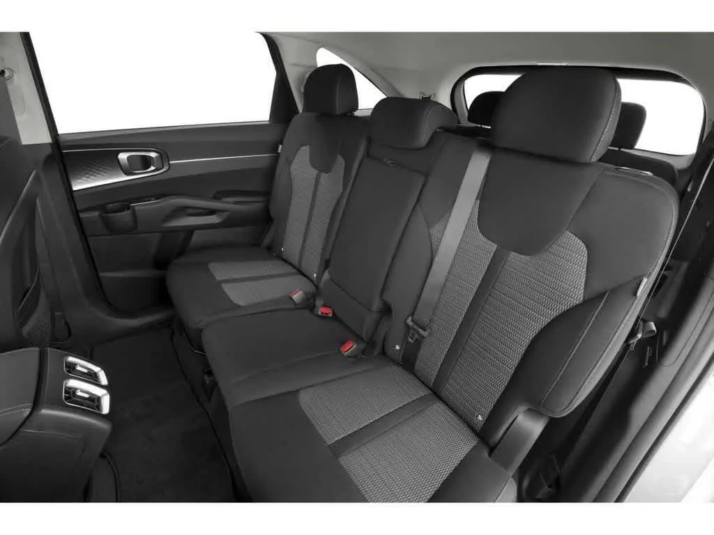 2026 Kia Sorento LX photo 9