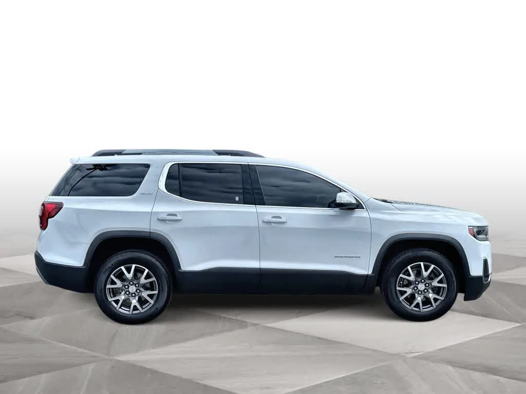 2023 GMC Acadia SLT photo 9