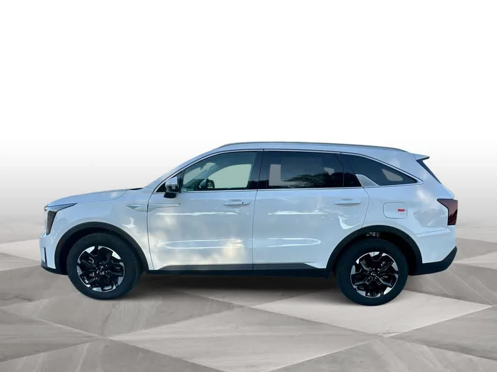 2026 Kia Sorento S photo 5