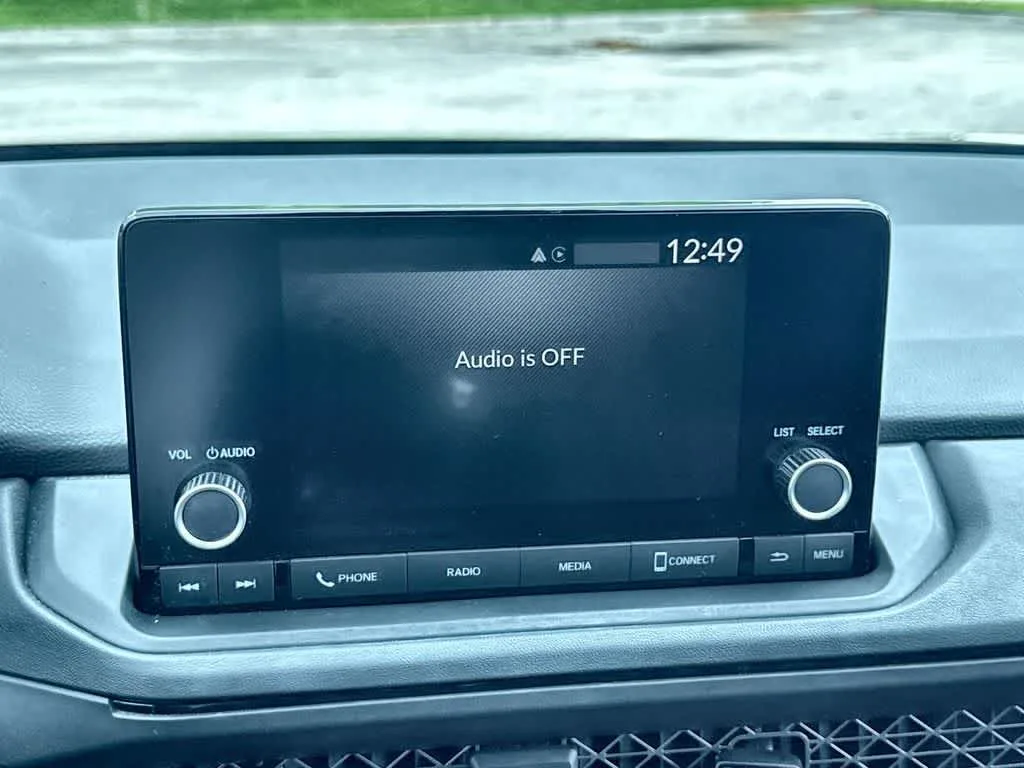 2025 Honda Accord LX photo 18