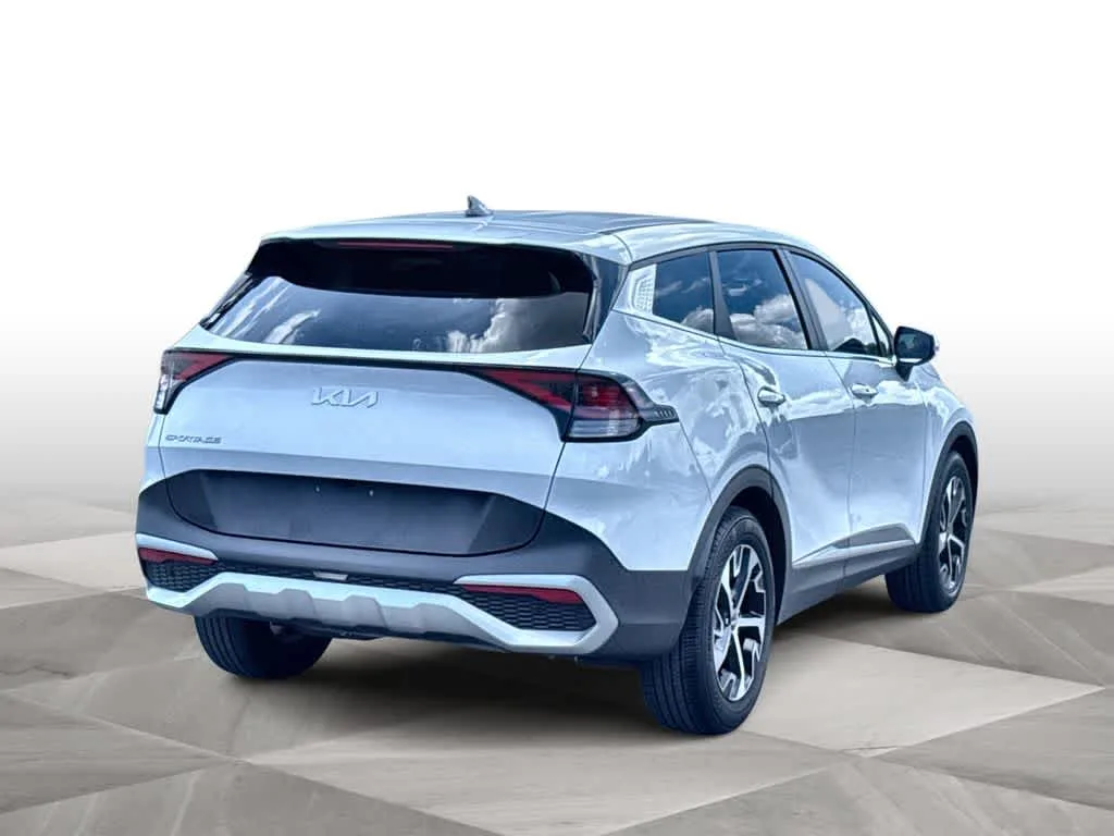 2025 Kia Sportage EX photo 8