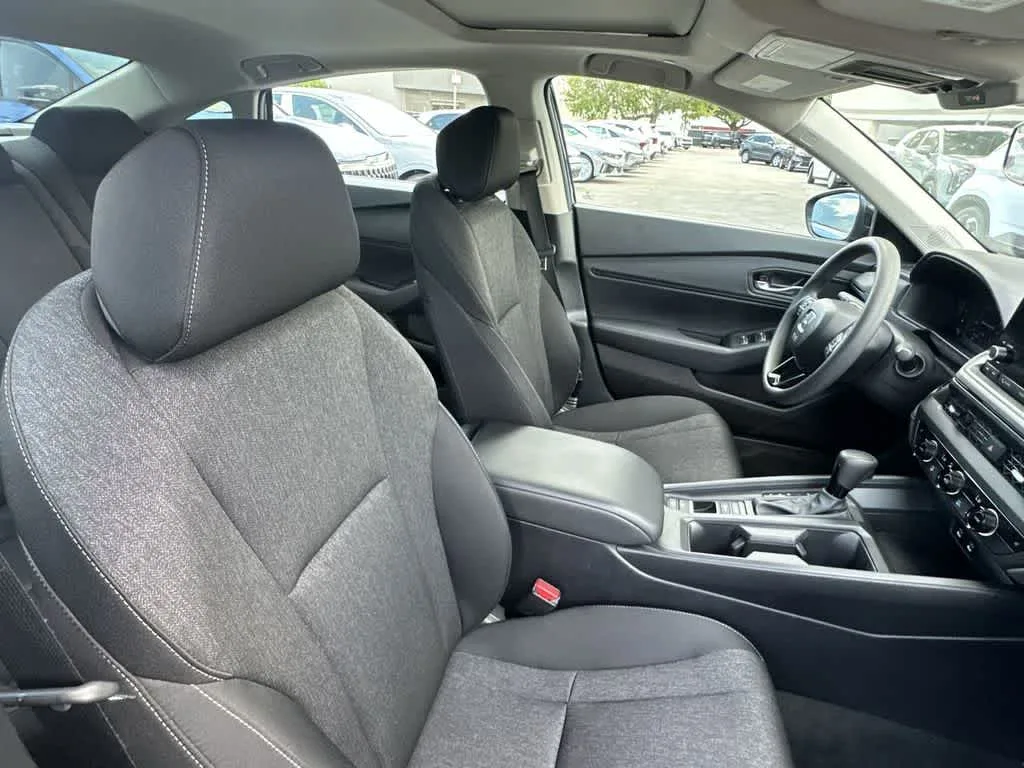 2025 Honda Accord SE photo 16