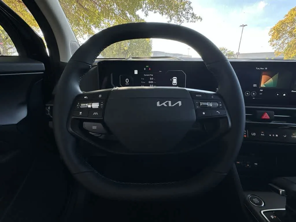 2026 Kia Sportage SX photo 15