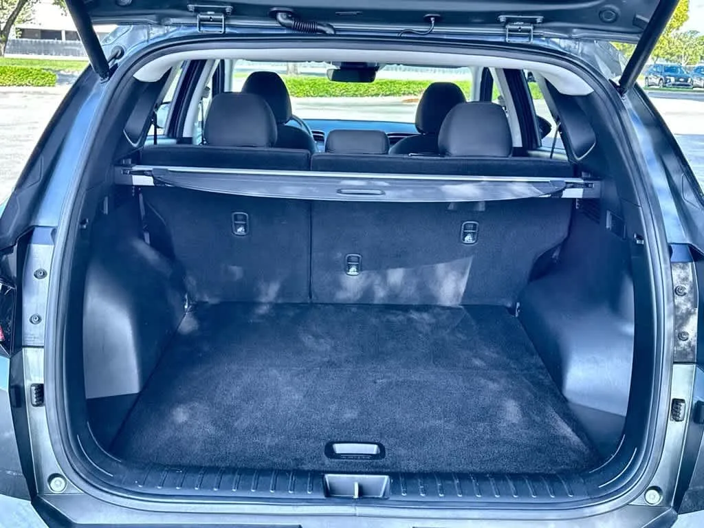 2022 Hyundai Tucson SEL photo 25