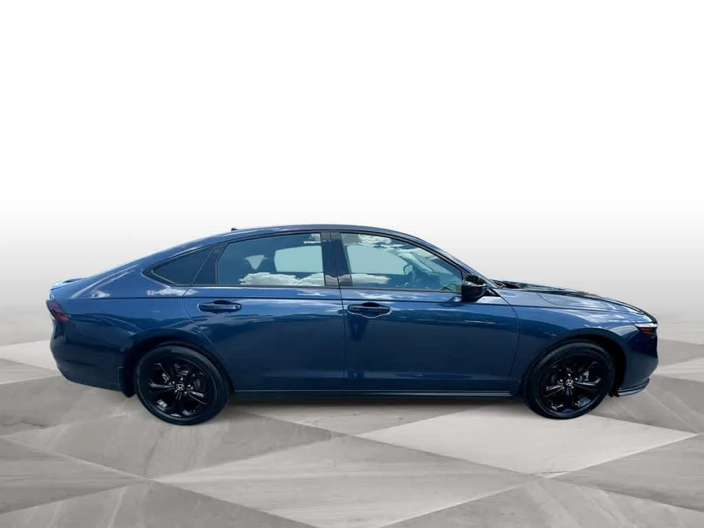 2025 Honda Accord SE photo 9