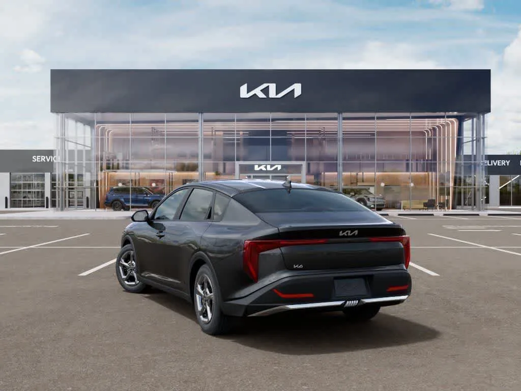 2026 Kia K4 LXS photo 4