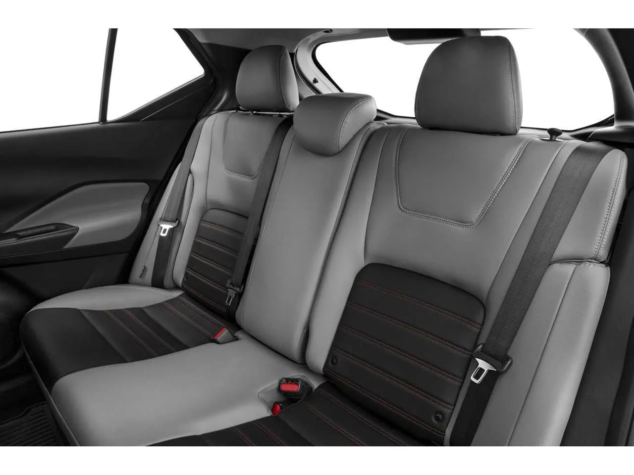 2024 Nissan Kicks SR photo 9