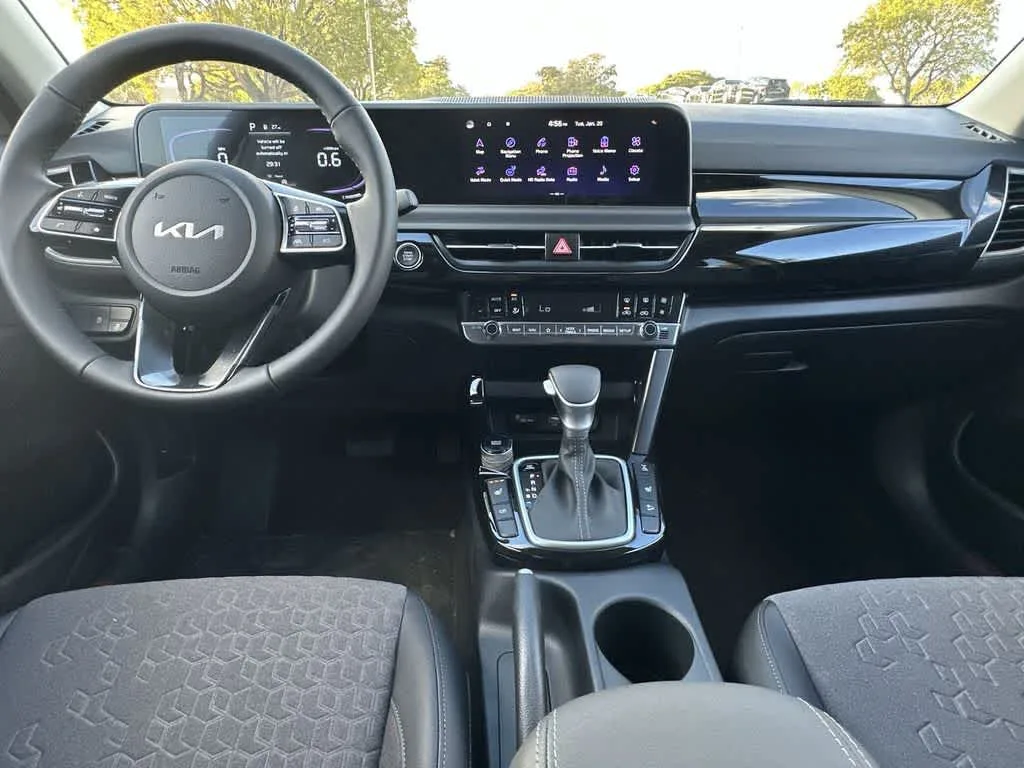 2026 Kia Seltos S photo 24