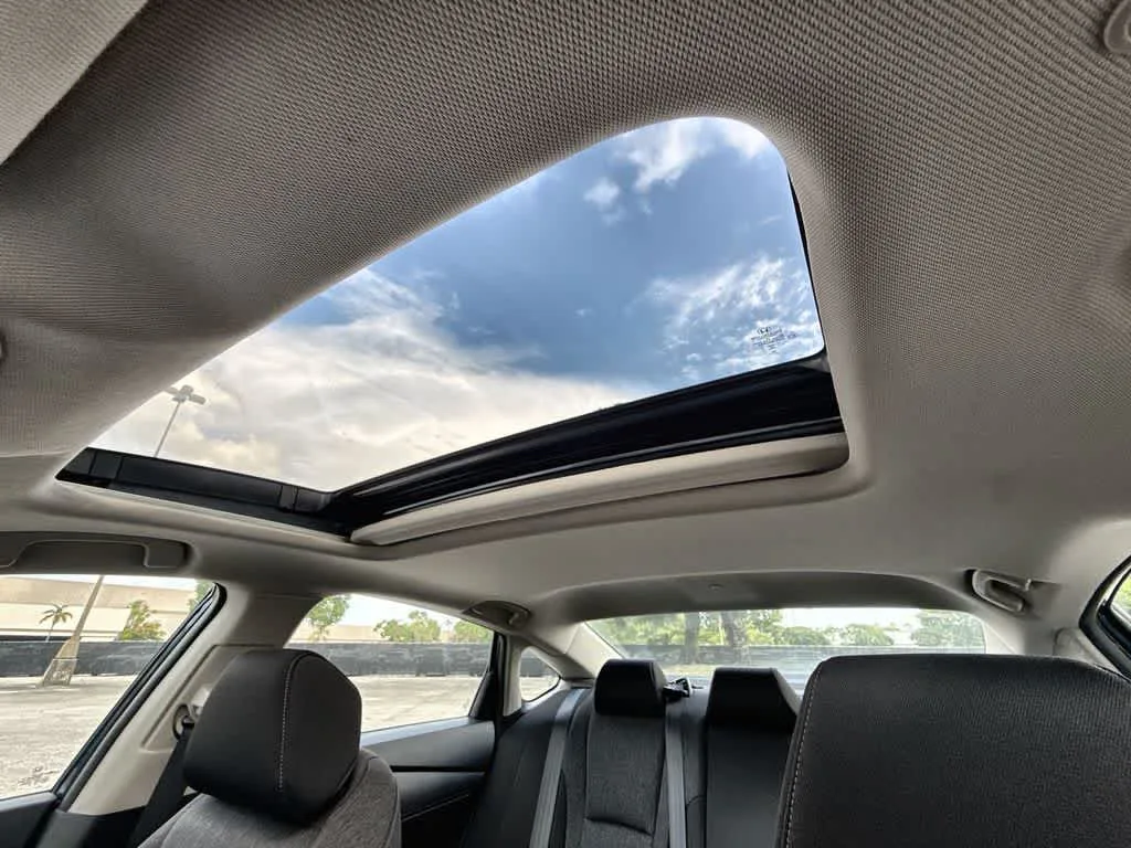 2025 Honda Accord SE photo 17