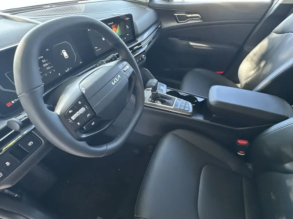 2026 Kia Sportage SX photo 13