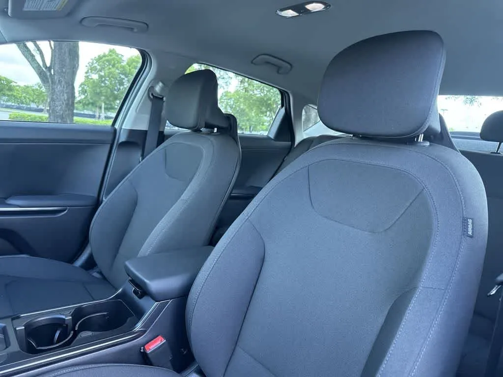 2026 Kia K4 LXS photo 14