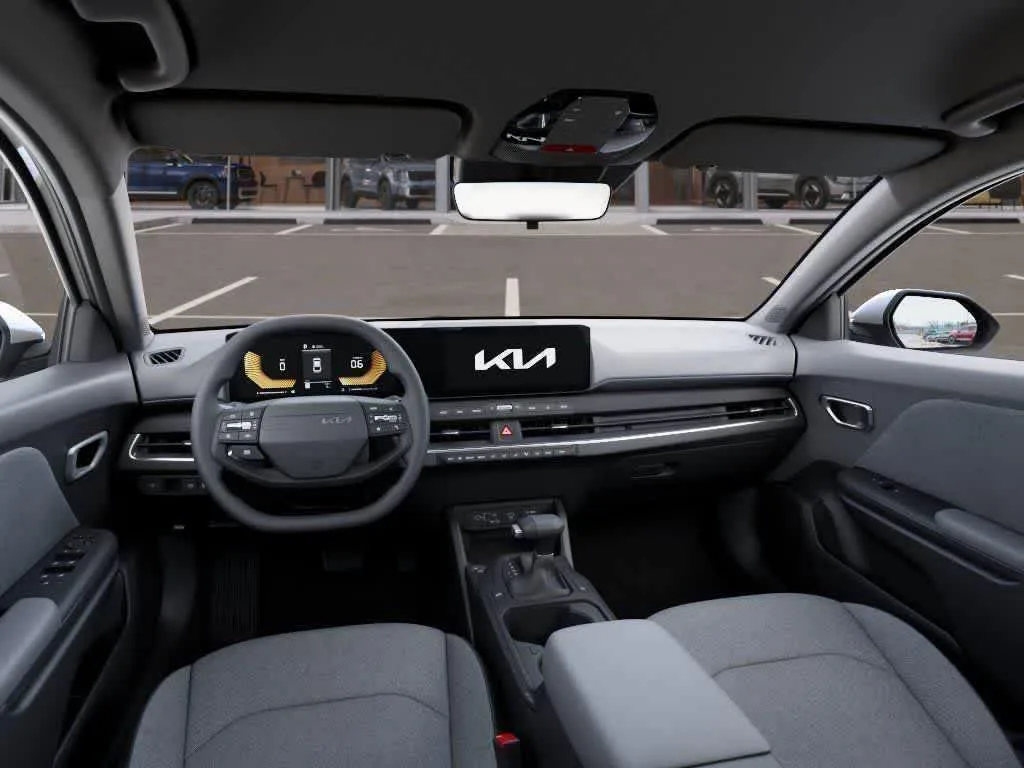 2026 Kia K4 LXS photo 13
