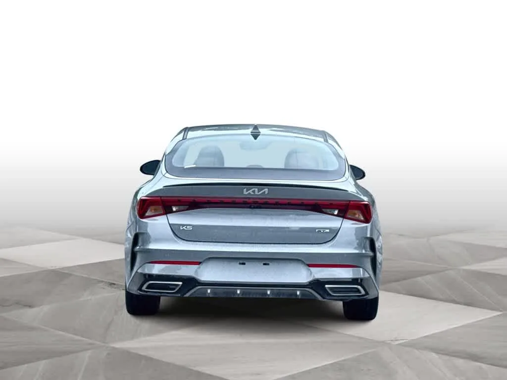 2024 Kia K5 GT-Line photo 7