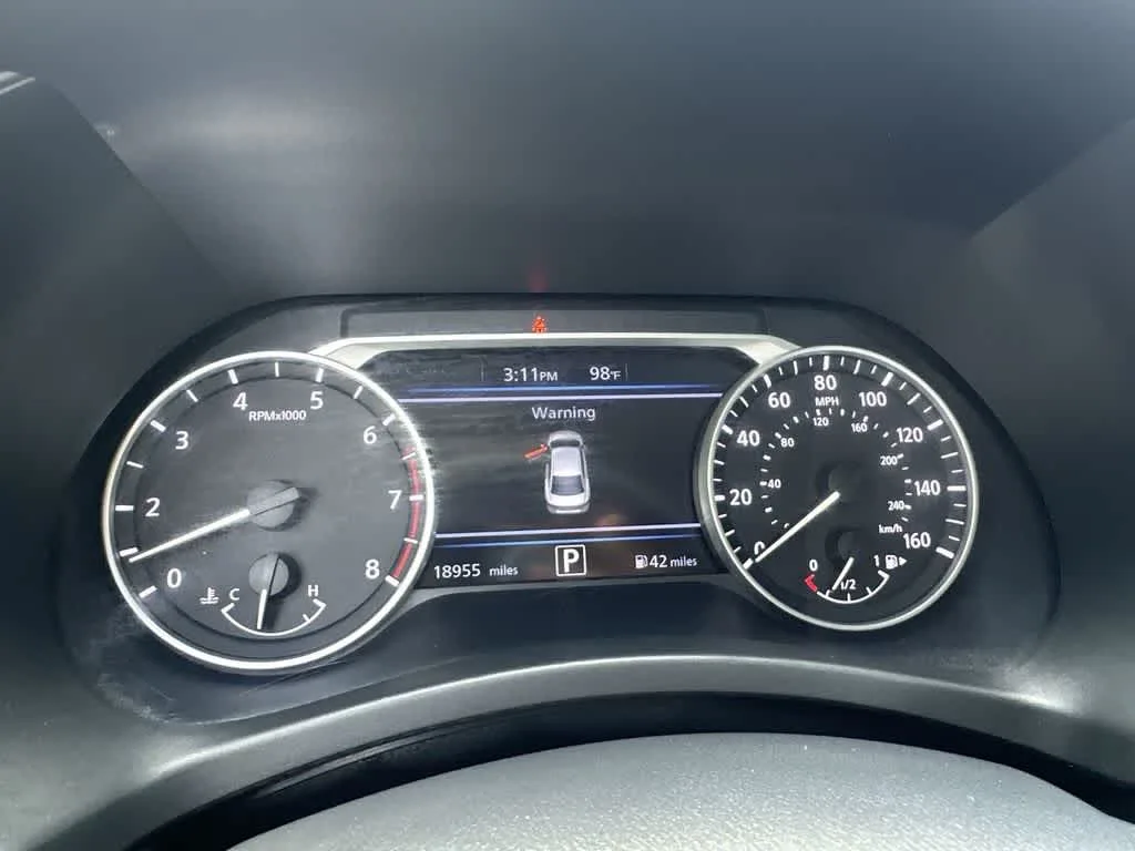 2025 Nissan Sentra SV photo 23