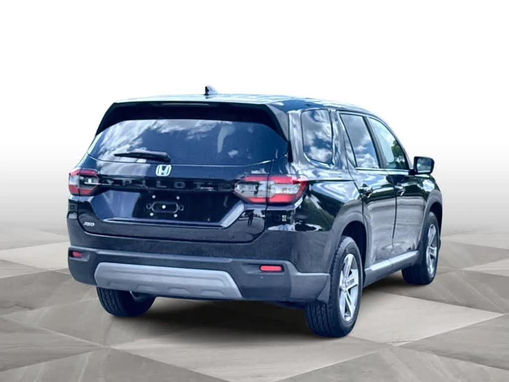 2023 Honda Pilot EX-L 7 Passenger photo 8