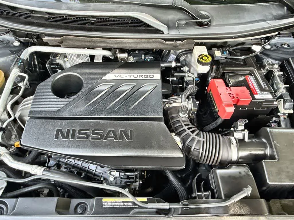 2023 Nissan Rogue SV photo 12