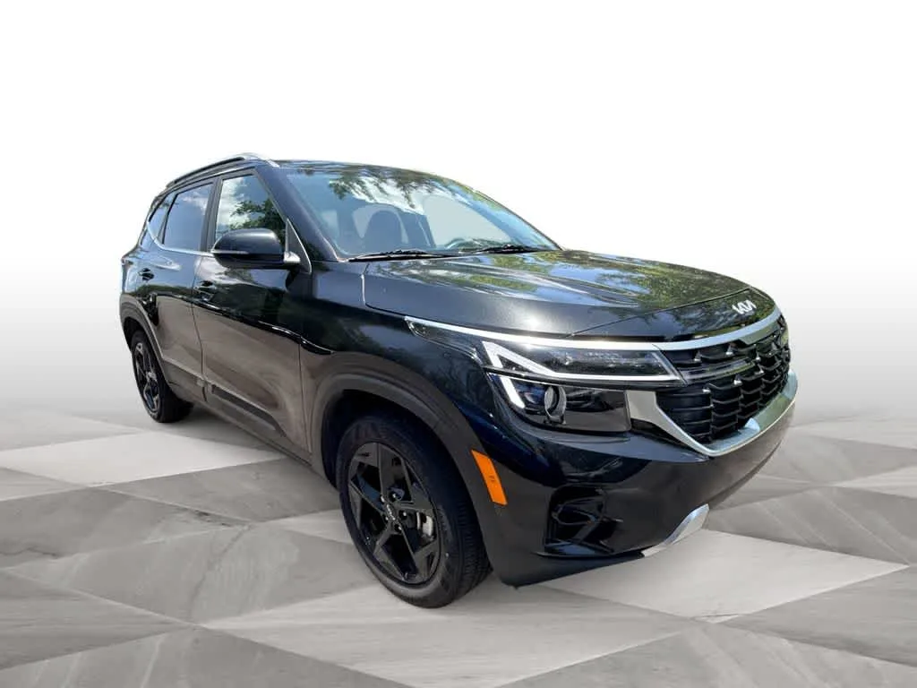 2026 Kia Seltos EX photo 2