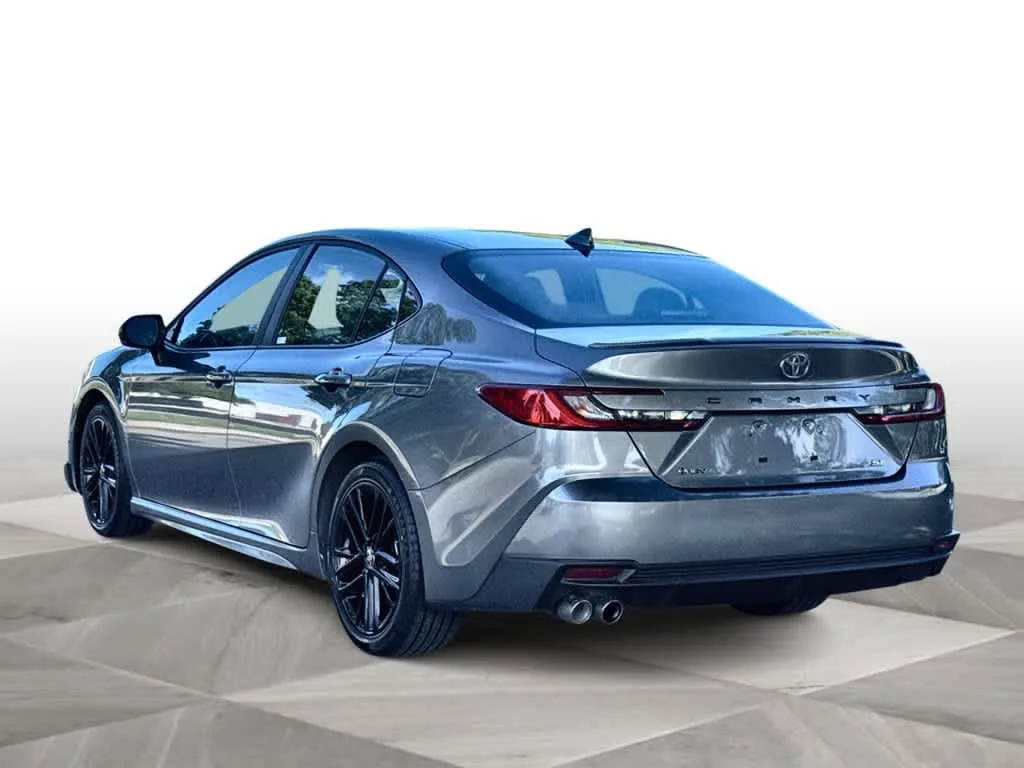2025 Toyota Camry SE photo 6