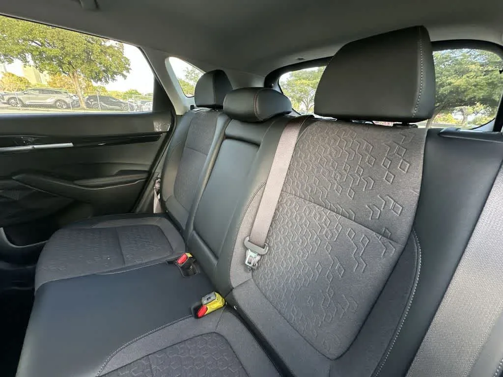 2026 Kia Seltos S photo 22