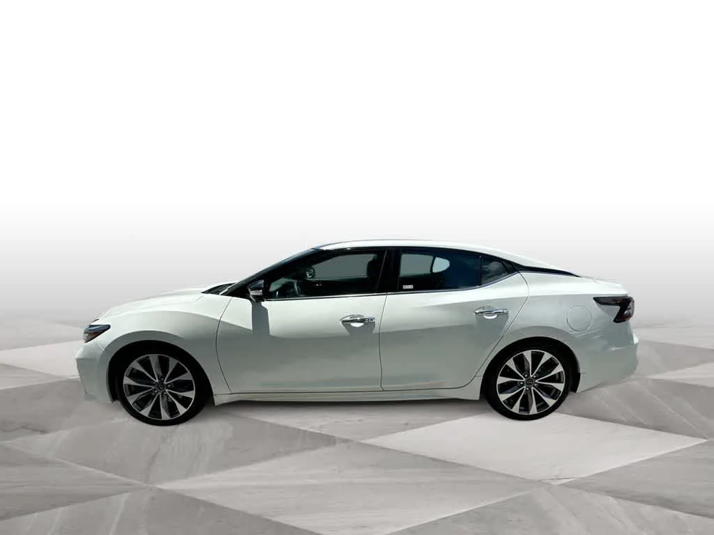 2023 Nissan Maxima Platinum photo 5