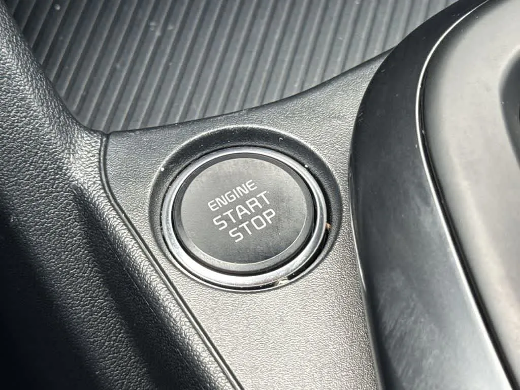 2025 Kia K4 LXS photo 17
