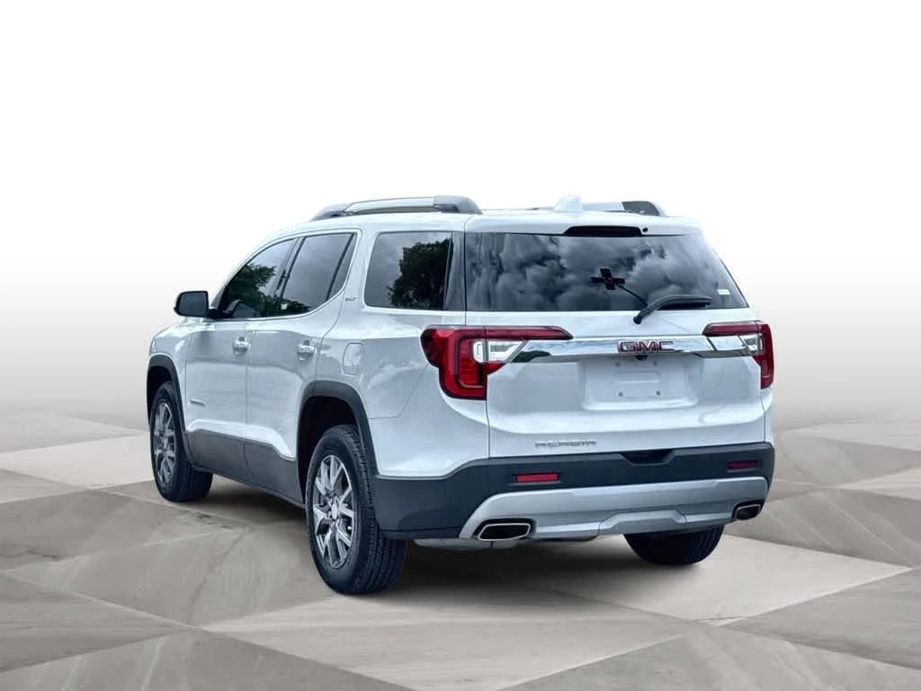 2023 GMC Acadia SLT photo 6