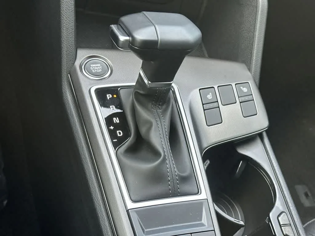 2026 Kia Sportage SX photo 21